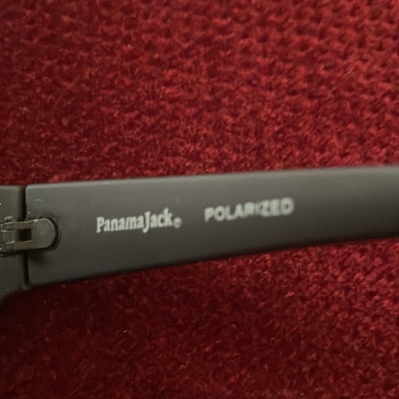 Panama Jack Polarized Sunglasses 🕶 - Picture 4 of 7